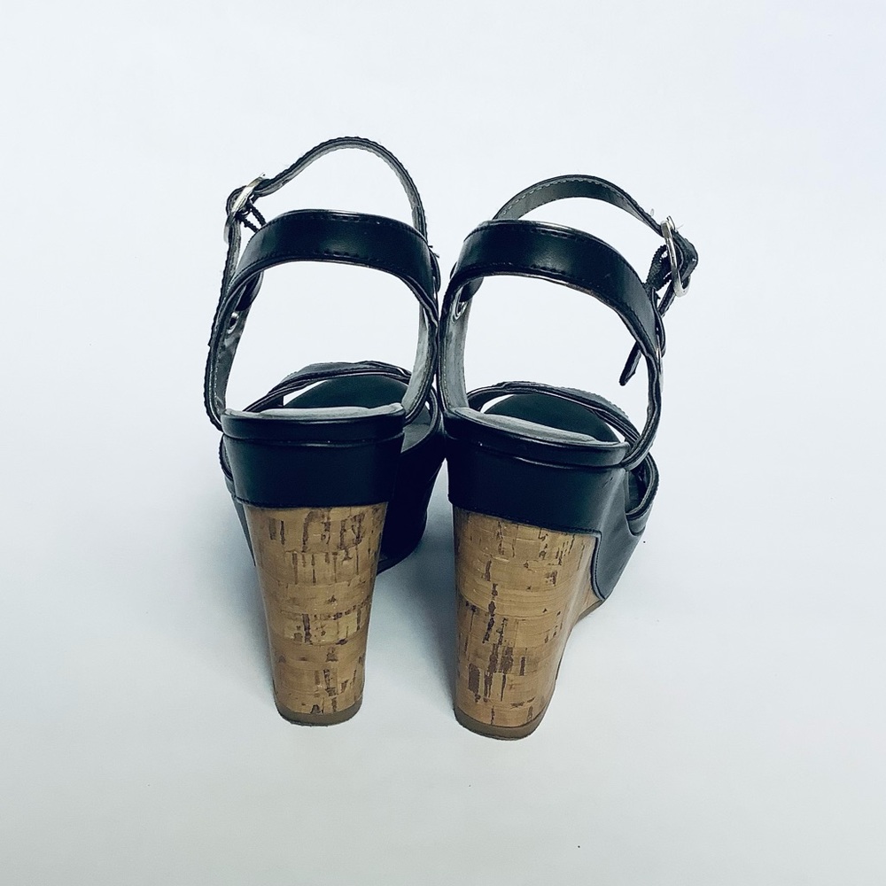 GUESS Summer Heels - Picture 8 of 10